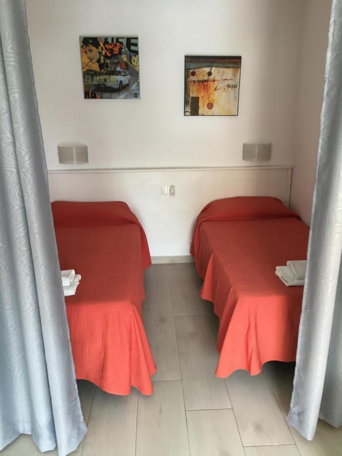 Bermudas-Turis Apartamentos Benidorm Exteriör bild