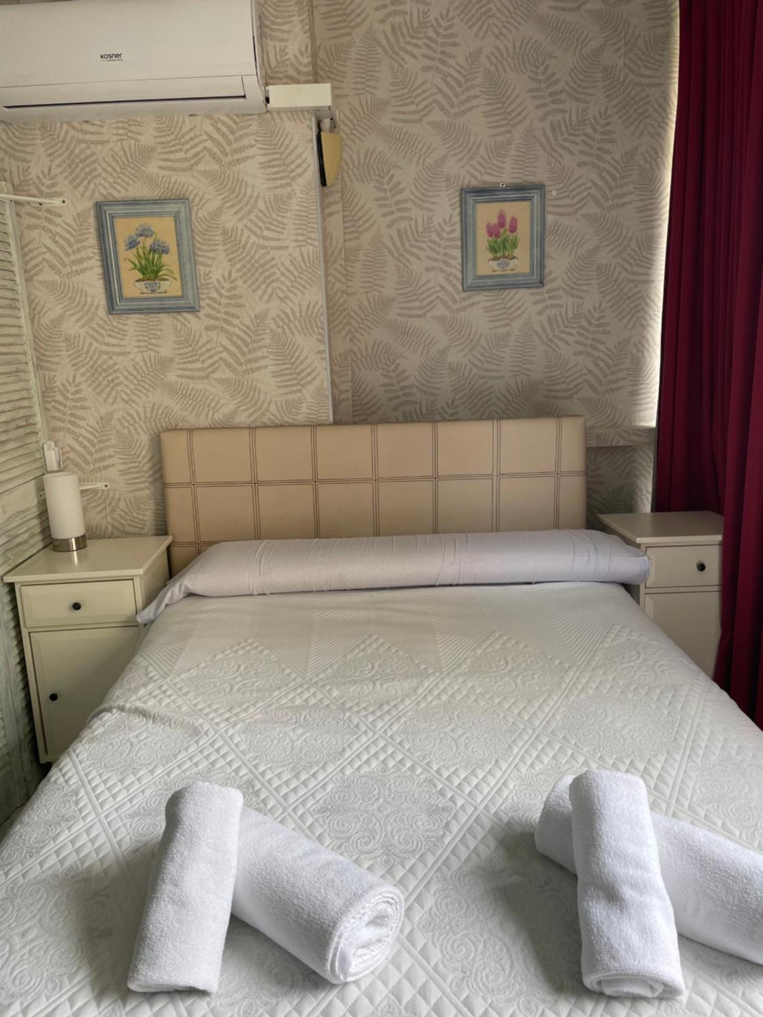 Bermudas-Turis Apartamentos Benidorm Exteriör bild