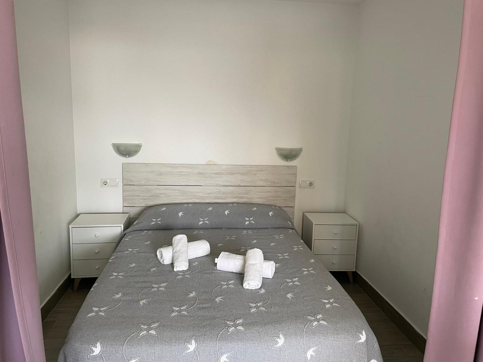 Bermudas-Turis Apartamentos Benidorm Exteriör bild