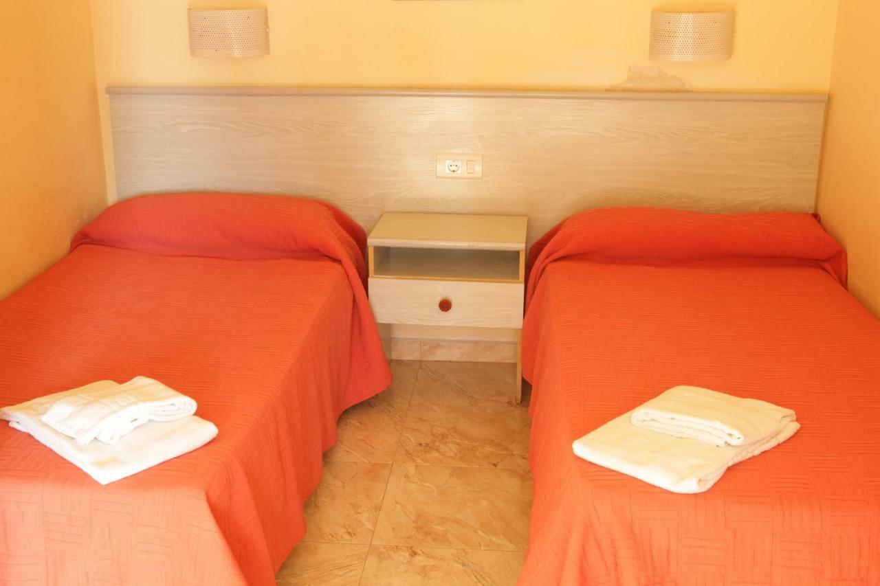 Bermudas-Turis Apartamentos Benidorm Exteriör bild