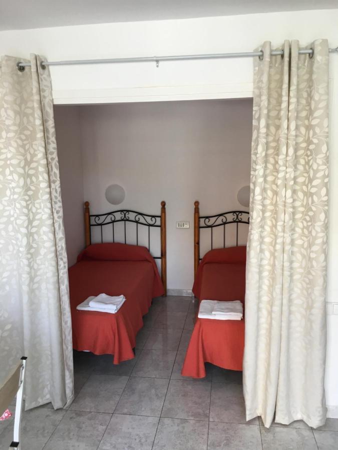 Bermudas-Turis Apartamentos Benidorm Exteriör bild